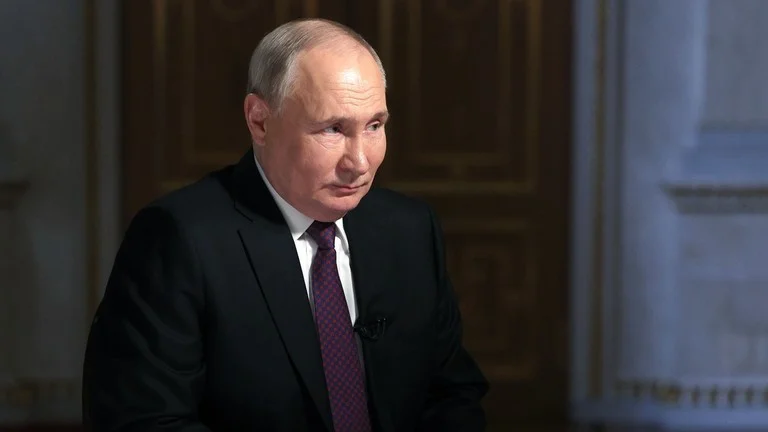 当地时间13日，俄罗斯总统普京接受专访 /俄罗斯卫星通讯社