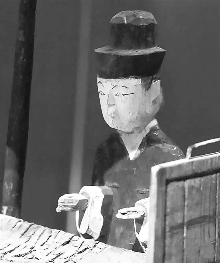 甘肃出土古代 公务车 内饰 华贵却称轻便车 凤凰网