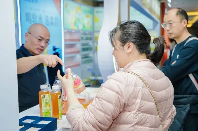 厚积薄发 一战出圈｜2026春糖收官，岩韵泉语的长期主义如何引爆行业？_https://www.izongheng.net_快讯_第4张