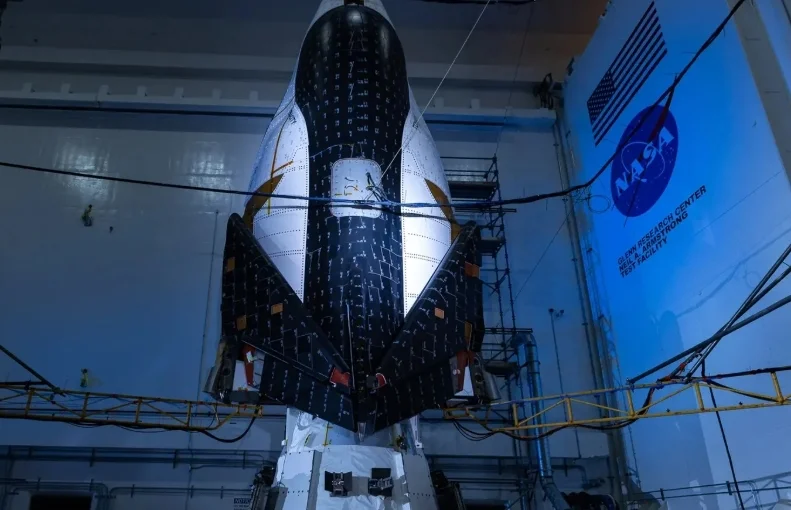 正在测试中的“追梦者”飞船 NASA网站