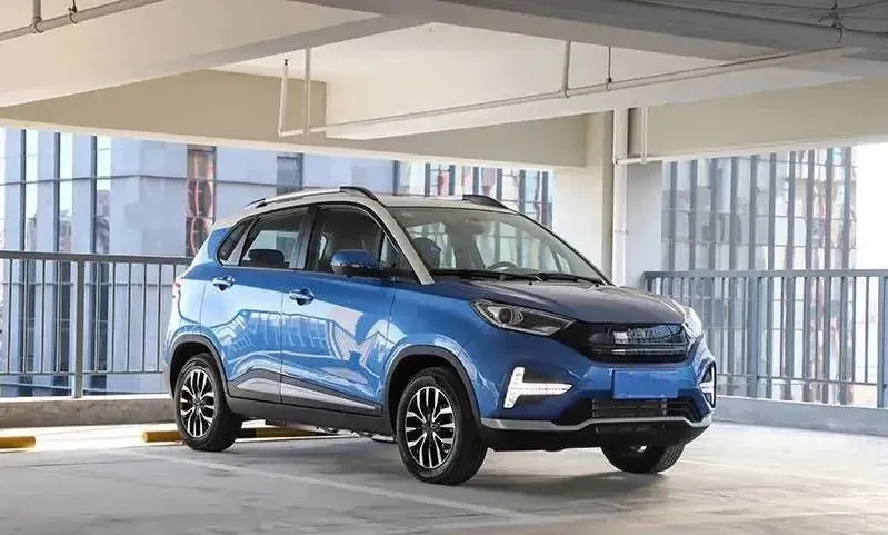 哪吒登顶7月新势力销冠 难解品牌低端化困局