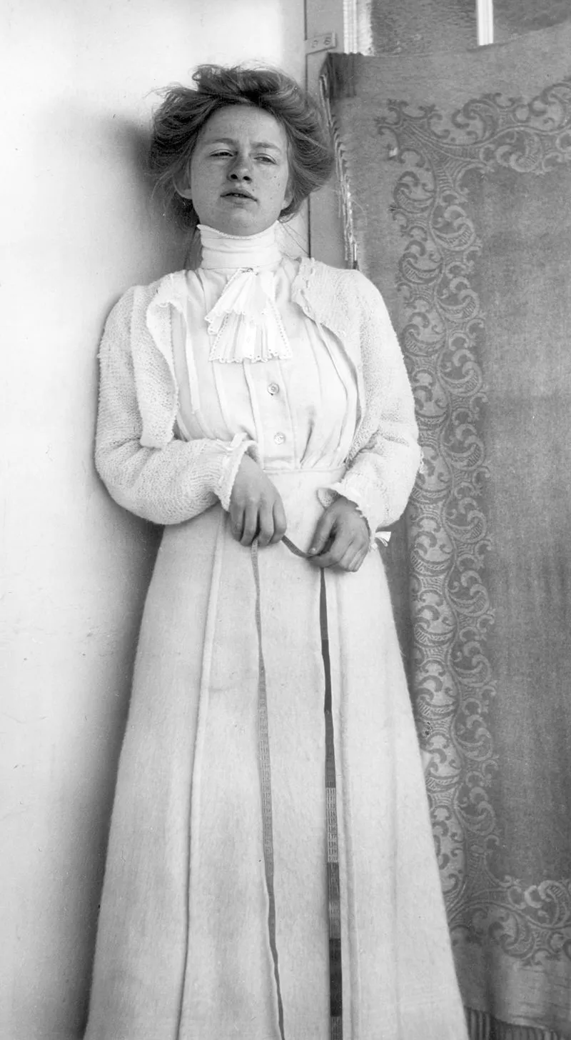 埃迪特·索德格朗，1912年。