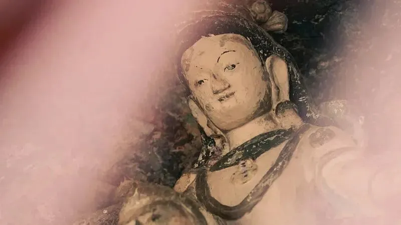 金塔寺内的飞天肉雕，图片来自官方，特窟内禁止拍照