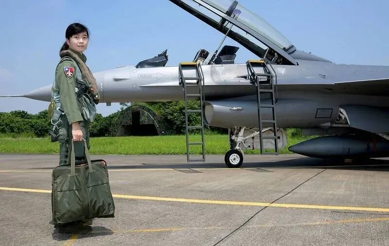 �Ʋ�������ž�������̨�������˴ξ����ͷ���Щ���źţ�