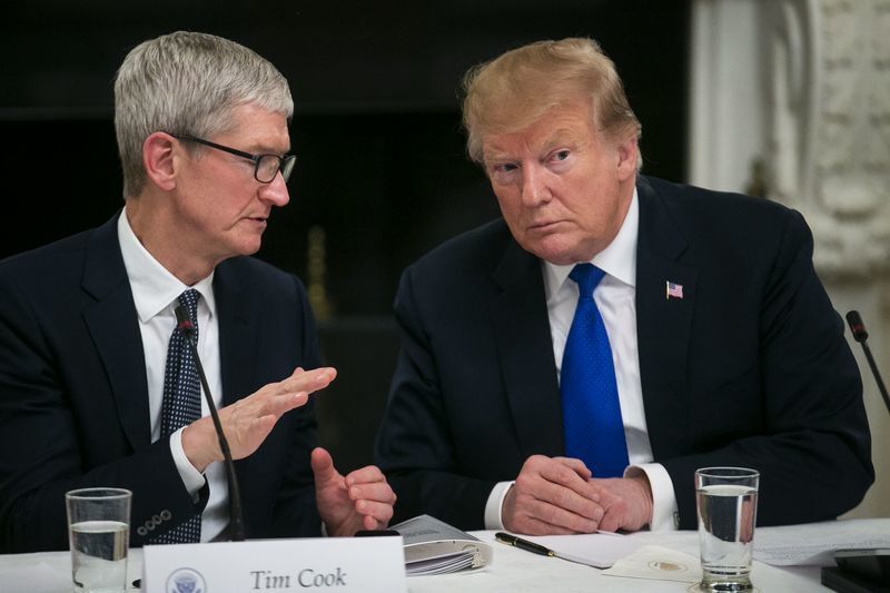 揭秘苹果的华盛顿攻势，明星CEO库克是如何躲避反垄断大棒的？
