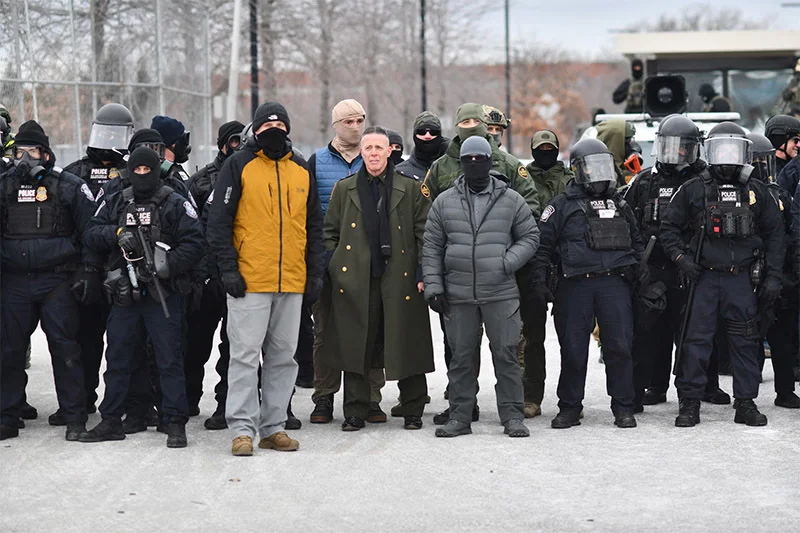 1月15日，美国明尼苏达州明尼阿波利斯，身穿绿色大衣的博维诺 法新社