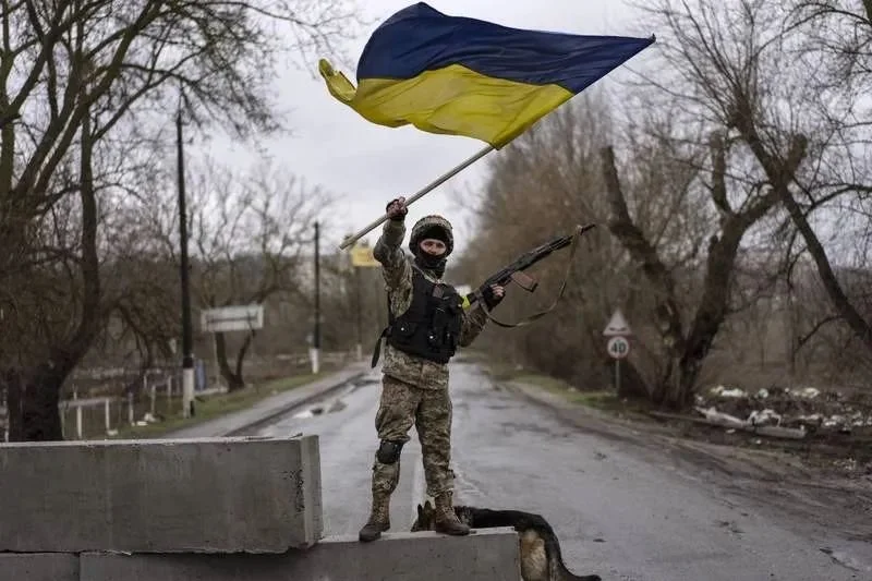 ▎在哈尔科夫战场发动反攻的乌克兰士兵。