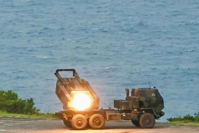 唐驳虎：解放军封岛演习落幕，赖当局慌乱应对，美日集体沉默