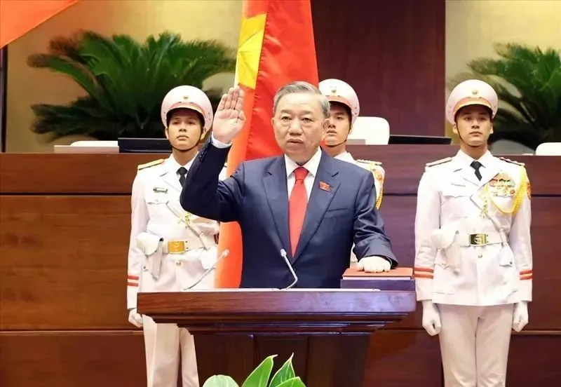 ▎2024年5月22日苏林当选国家主席后宣誓就职。图源：美联社