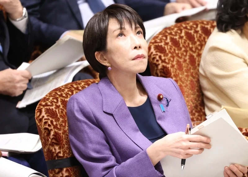 2025年12月15日，日本东京，首相高市早苗出席参议院预算委员会会议。 IC Photo