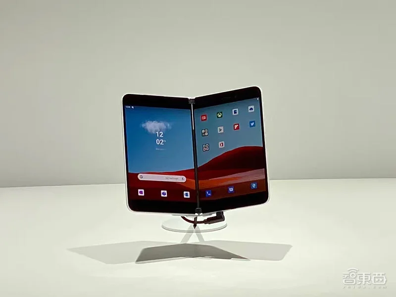 微软双屏手机和PC登场！连甩七款Surface硬件，首用安卓系统-微软双屏折叠手机汉化怎么设置的