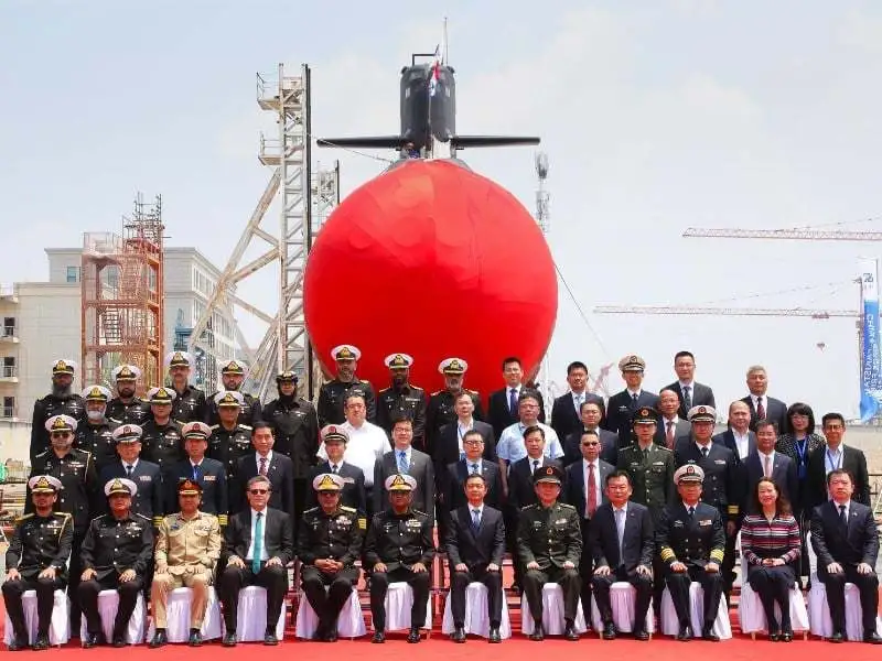 巴基斯坦從中國訂購的首艘潛艇「漢果」號下水