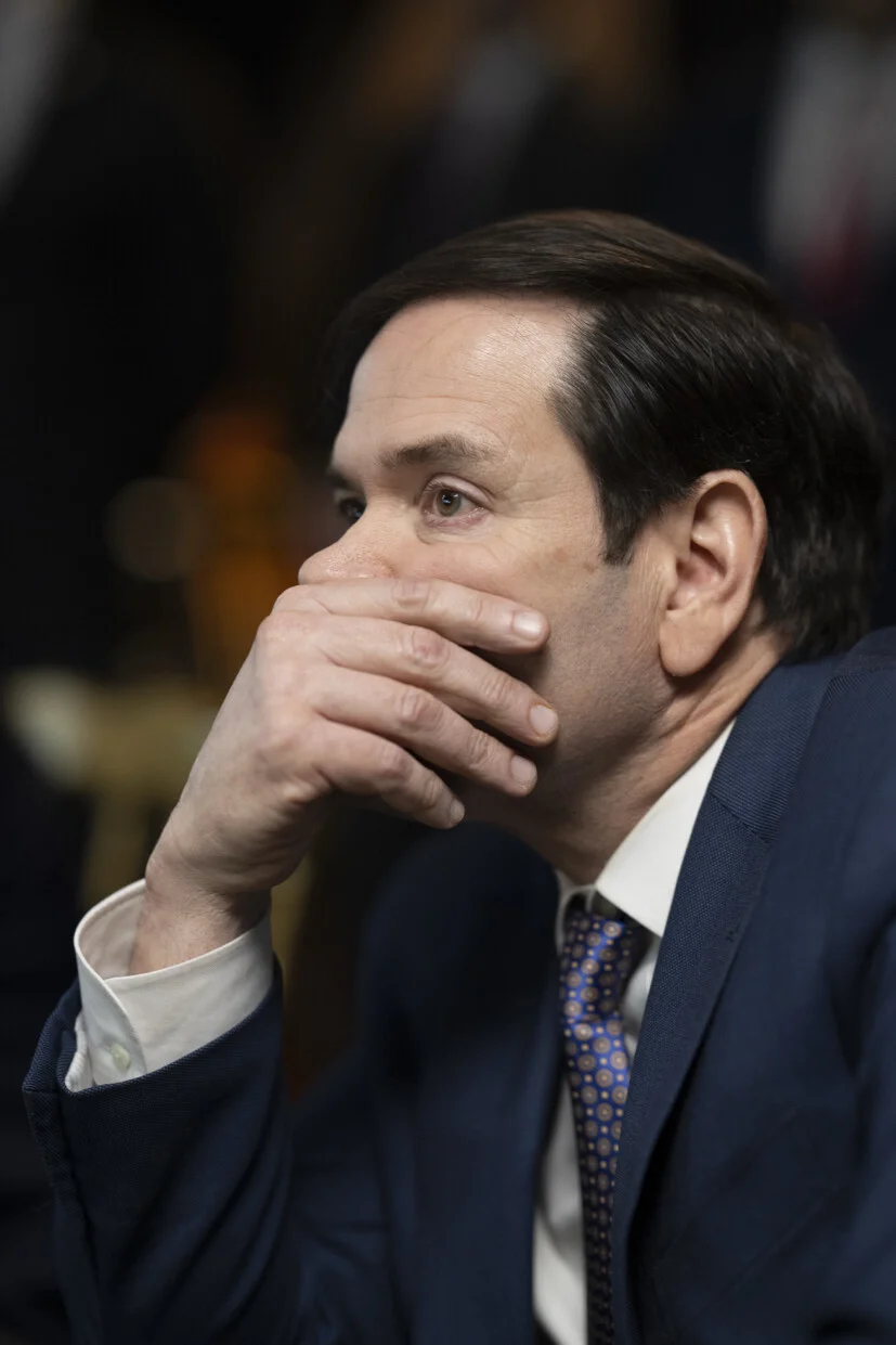 特朗普發布觀看美軍對委軍事行動照片