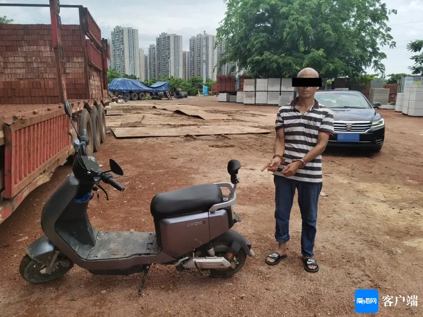 嫌疑人被抓，警方追回被盗车辆。