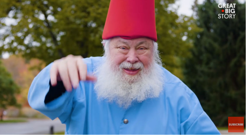 图中为来自挪威的圣诞老人学员。 图源:GreatBigStory.com。