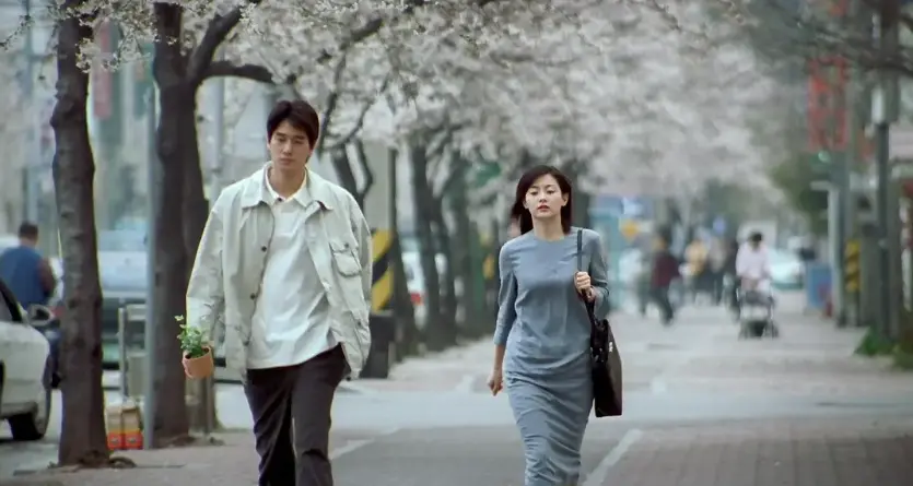 “婚姻是不是和幸福相反的东西啊”