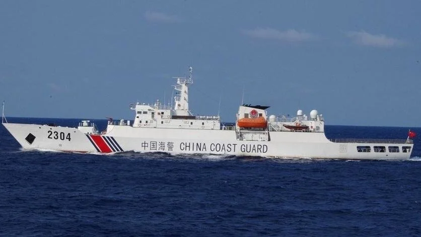 中国海警钓鱼岛驱离日本船只