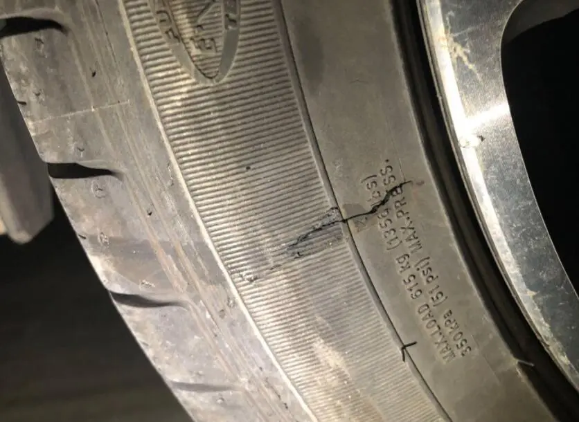 每天涨点小知识 我们遇到汽车爆胎的几率有多大？（车爆胎是不是不吉利）