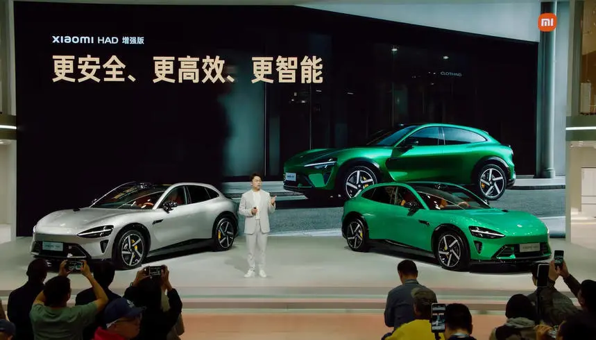 小米HAD增强版辅助驾驶发布：引入强化学习与世界模型，AES紧急转向功能上车