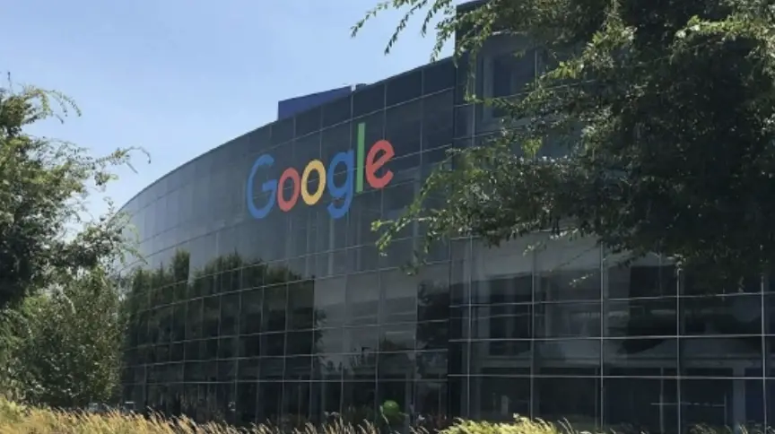 华为6423亿年收入大增，研发投入创新高，未来趋势何在？;Twitter源代码大公开，推荐算法