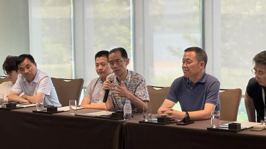 具微科技全球首家具身智能4s店开业，具微科技轮式四足机器人 “MOVENEW T1” 实体首次亮相(图8)