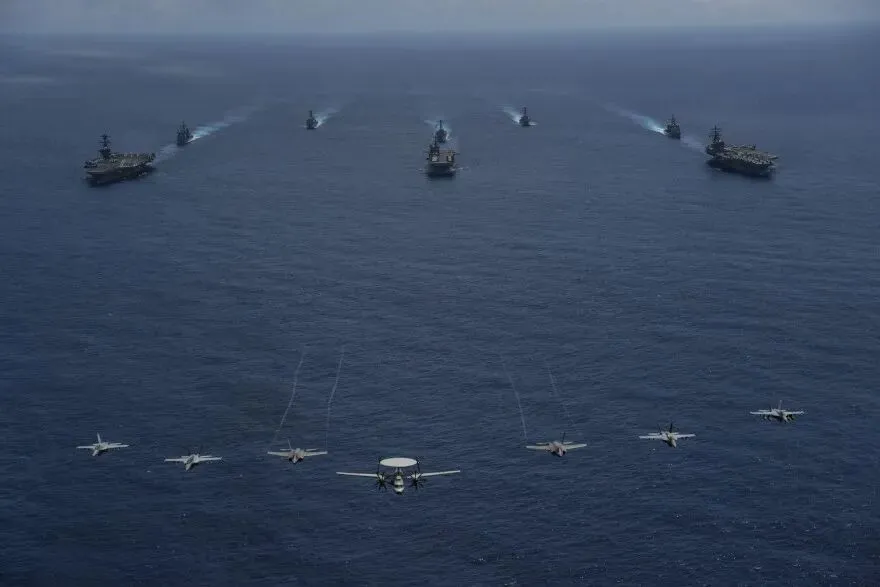 美军舰队大规模出动 在“警告中国”？