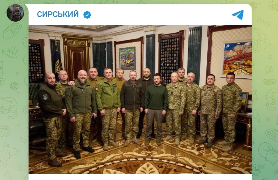 瑟尔斯基在社交媒体发布泽连斯基同乌军新领导层合照