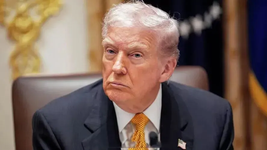 唐驳虎:伊朗关闭霍尔木兹海峡,究竟会对各国造成多大冲击?