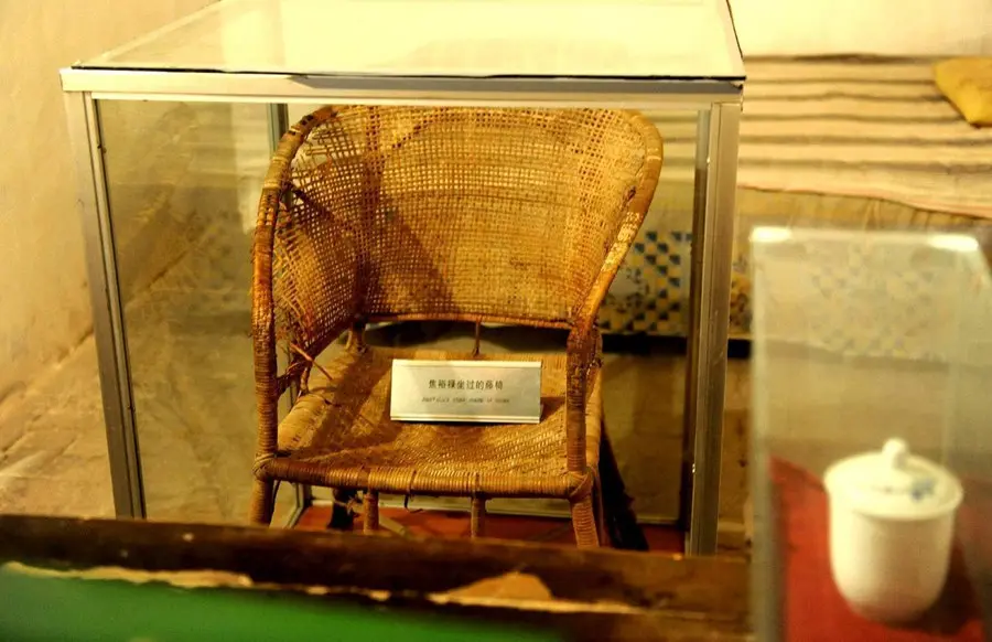 这是在河南省兰考县焦裕禄同志纪念馆内拍摄的焦裕禄曾用过的藤椅（2014年5月5日摄）。新华社记者 朱祥 摄