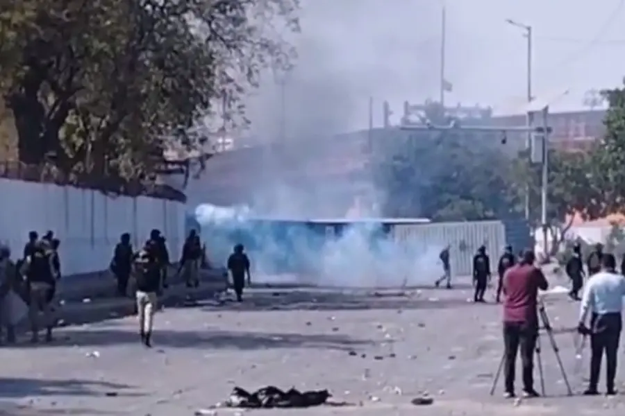 ��3��1�գ���פ�ͻ�˹̹���¹��ⷢ�������ͻ��