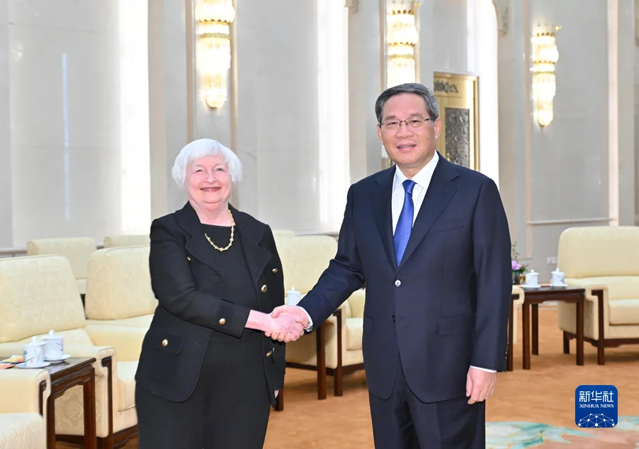 7月7日下午，国务院总理李强在北京人民大会堂会见美国财政部长耶伦。（新华社记者 岳月伟 摄）