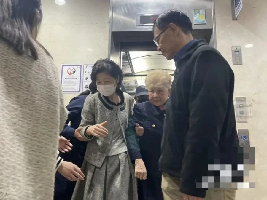 柯文哲妻子陳佩琪、母親何瑞英昨日也出席了庭審，圖源：台媒
