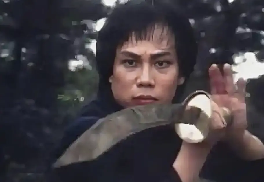 送别梁小龙：踢碎&ldquo;东亚病夫&rdquo;牌匾，早已超越银幕，成为刻在几代人记忆里的民族气节象征