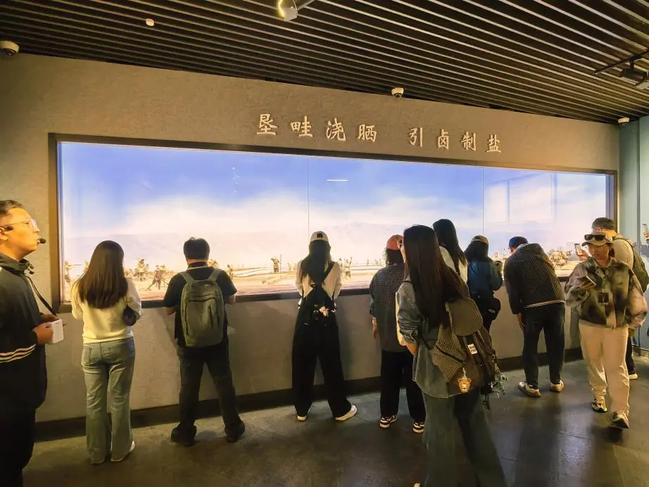 池盐孕古邑 戏台映河东