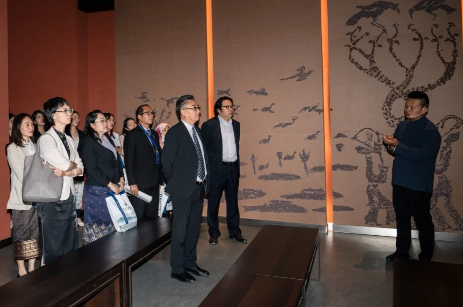 东盟驻华外交官走进江苏建院，开启“江苏职教行”