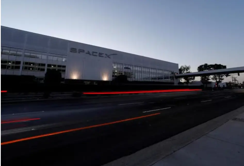 SpaceX工厂外景