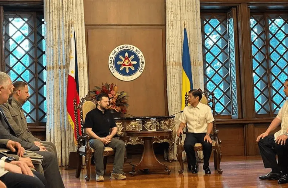 3日，泽连斯基与马科斯会面（《菲律宾星报》）