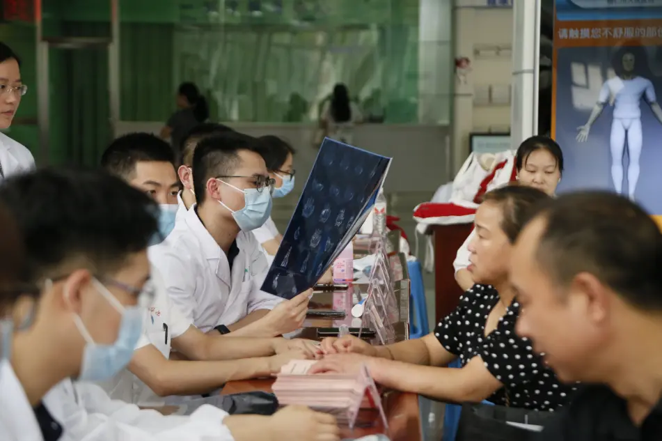 华中科技大学同济医学院医学博士生社会服务团赴贵州铜仁助力乡村振兴-毕业于华中科技大学同济医学院