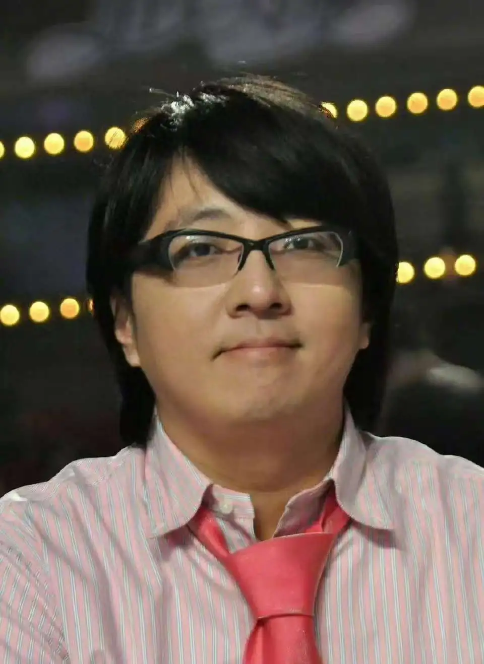 台湾知名音乐人袁惟仁去世，年仅57岁，代表作《执迷不悔》《旋木》《征服》等