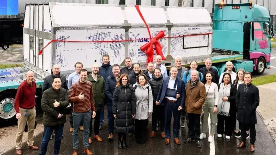 Intel���ո���ֵ�׾�EUV������ �ɸ���2nm�Ƴ̹��ա�