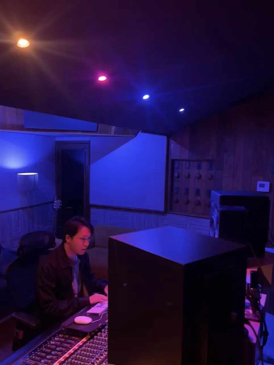 在国际音乐产业中探索声音语言的中国制作人(图1)