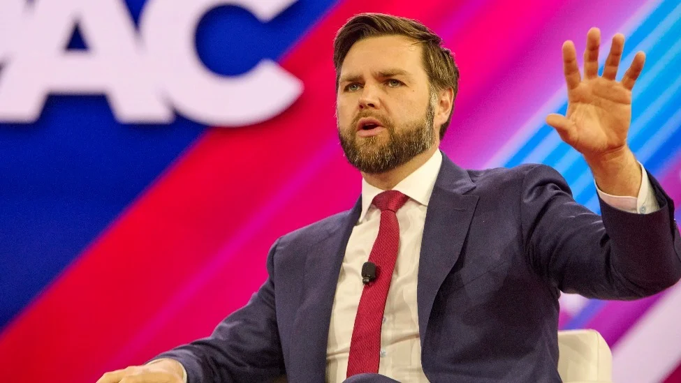 图为美国副总统万斯