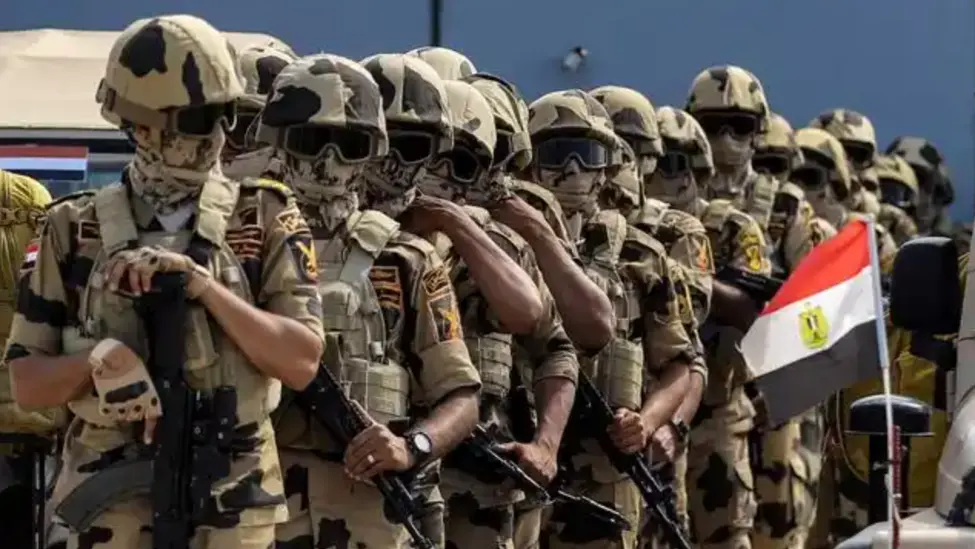 明眼人都看得出，尽管目前以色列频繁实施对外军事行动，但整体军力处于低谷，埃及作为事实上的“世仇”，难免不会有想法。