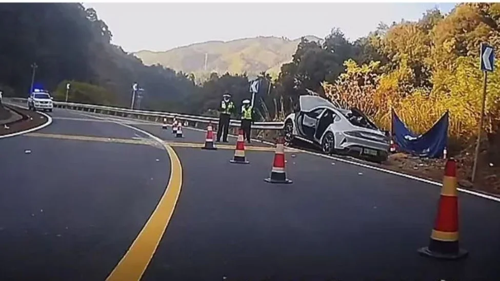 江西赣州发生交通事故，知情人士：驾车人系未成年人 车辆从租车行租赁