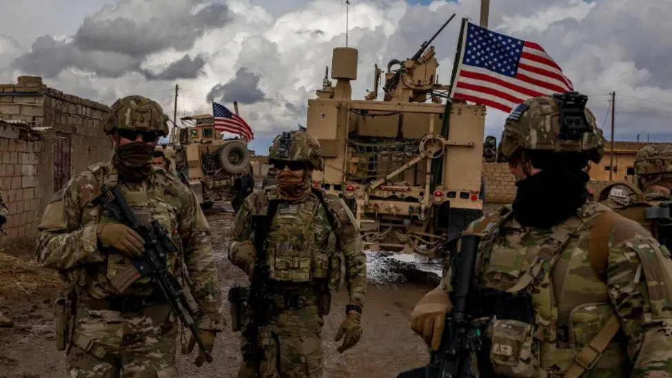 美國五角大廈與中央情報局曾聯合行動，動用500多名人員並投入超過10億美元，在伊朗境內進行相關行動，但最終被迫停止。