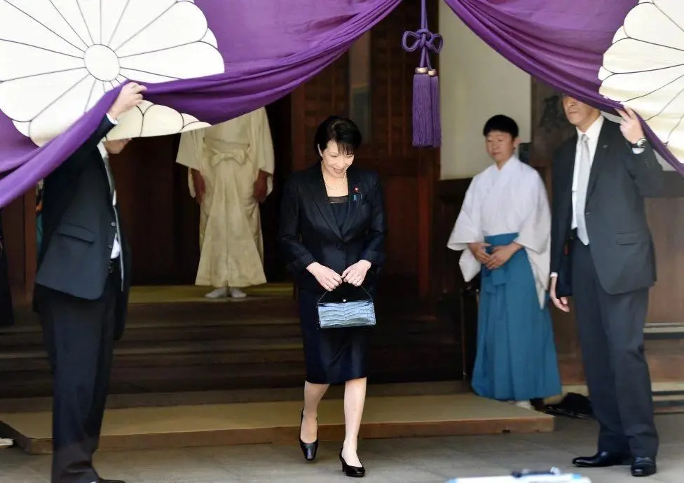 高市早苗担任阁员期间多次到靖国神社参拜。 资料图:法新社