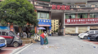 宜春市袁州区银泰广场门口垃圾堆积生了蛆 官方回应