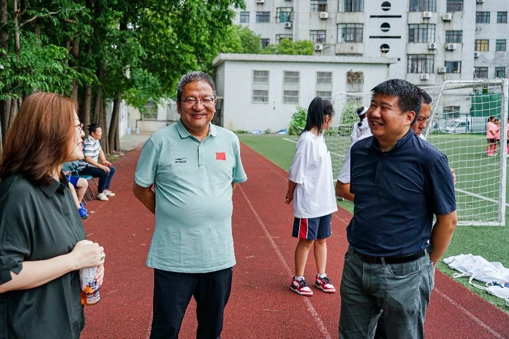 丽妍雅集2023宝贝梦想慈善季 丽妍雅集公益捐赠，助力边疆女孩足球梦-丽妍雅集用的什么牌子的产品